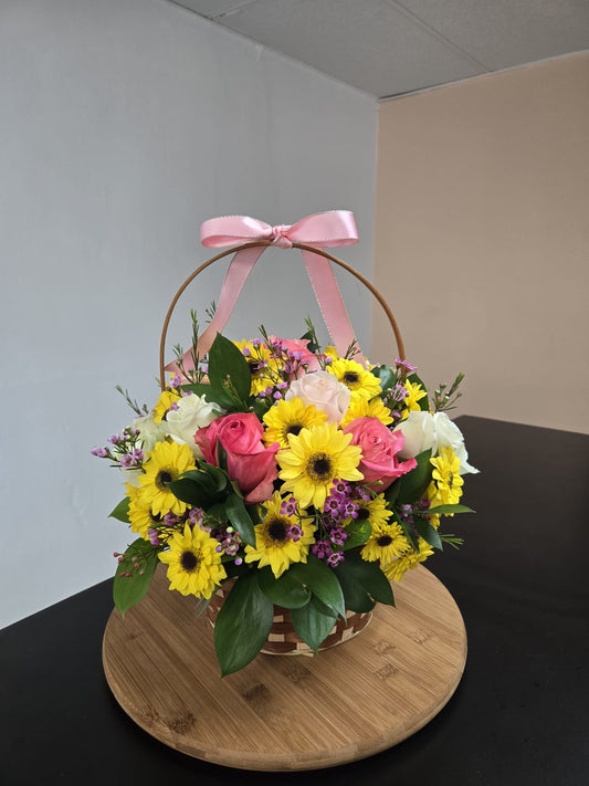 Flowery basket-medium